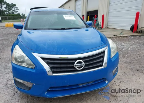 2015 Nissan Altima 2.5/2.5 S/2.5 Sl/2.5 Sv z USA, uszkodzony, nr VIN 1N4AL3AP1FC181874